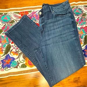 #7 Vera Wang capri dark wash excellent condition